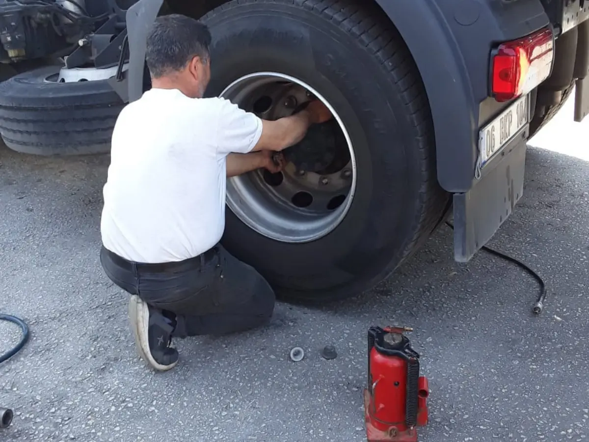 Karayazı Oto Lastikçi